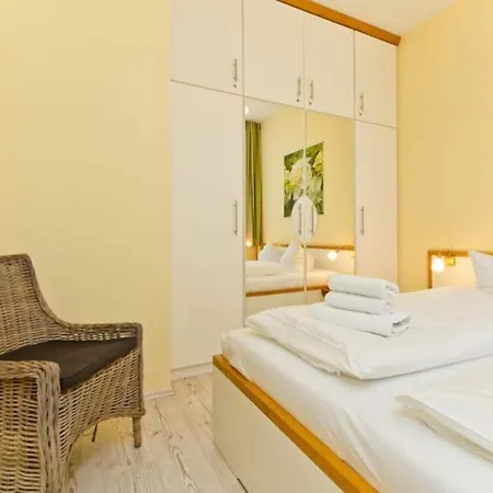 Waldschloss, App 05 *